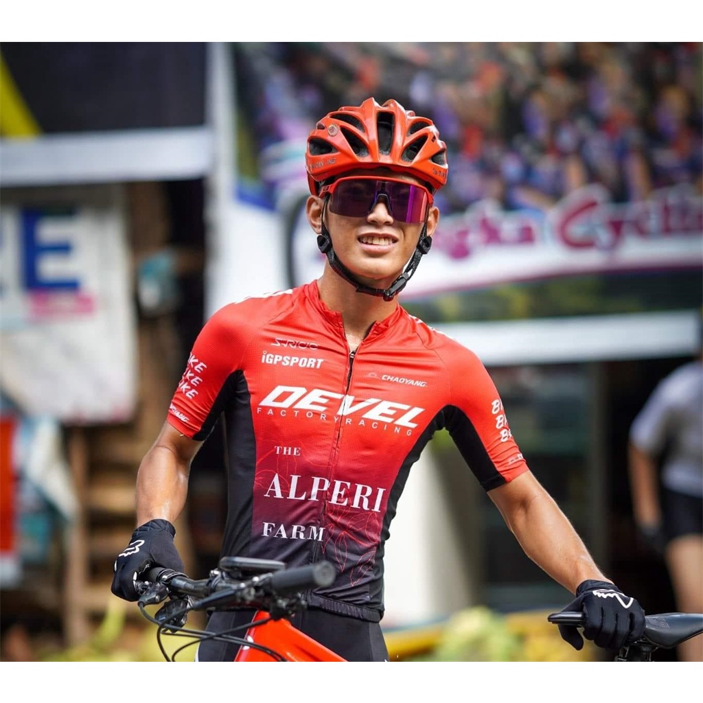 Maglia E Pantaloncini Ciclismo Donna: Traspirante, Con Imbottitura In Gel E Tasche | Set Per Bici Comodo E Sicuro