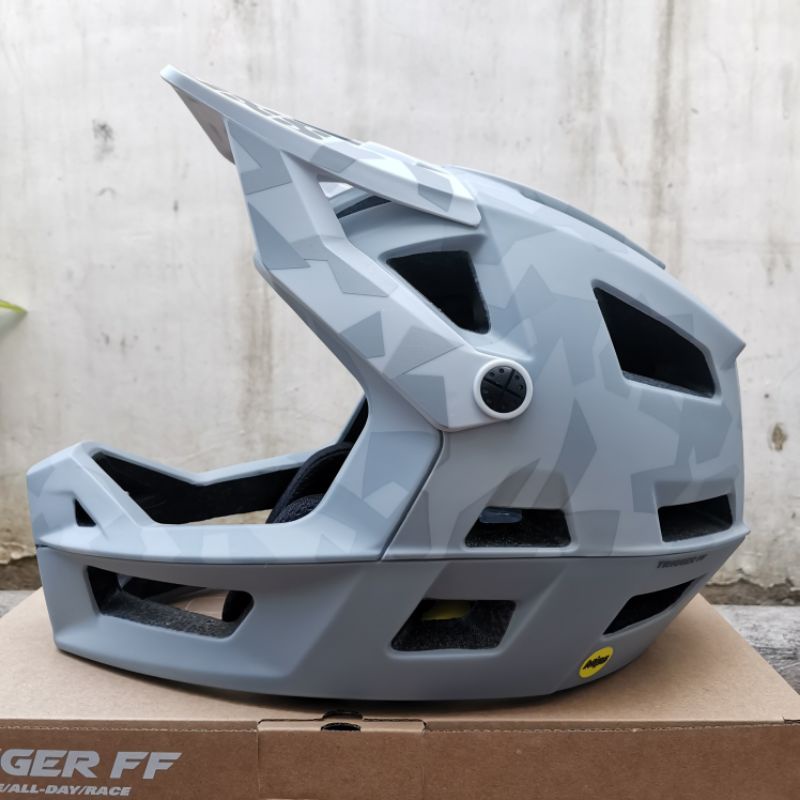 iXS Trigger FF MIPS Helmet | Shopee Philippines