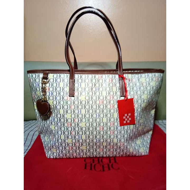 Carolina Herrera tote bag, Women's Fashion, Bags & Wallets, Tote Bags on  Carousell