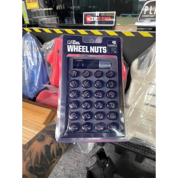 Fuel lug clearance nuts