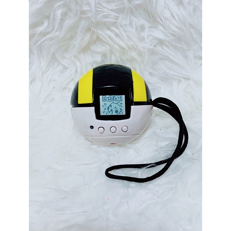 Pokeball tamagotchi hot sale