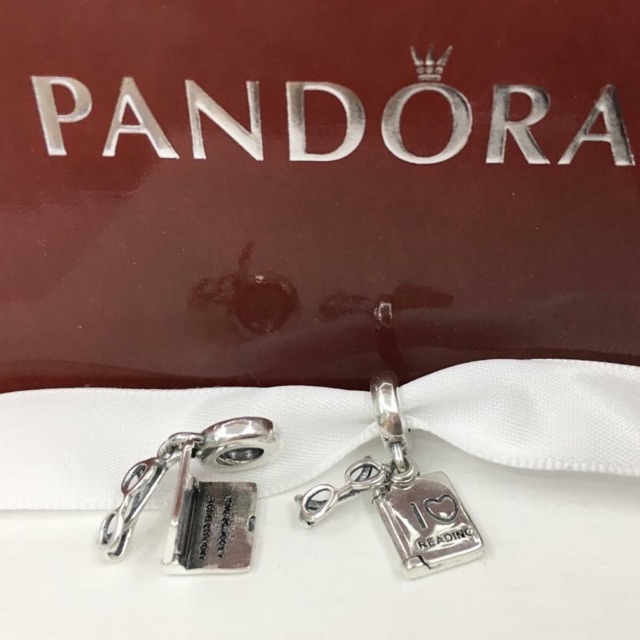 I love reading charm on sale pandora