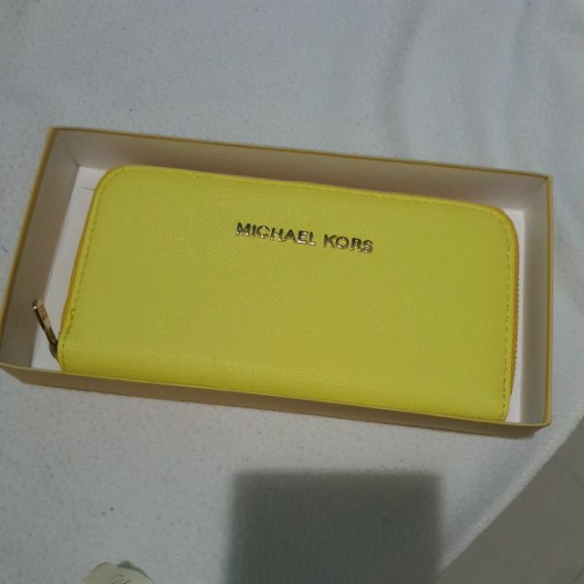 Michael kors wallet neon cheap yellow