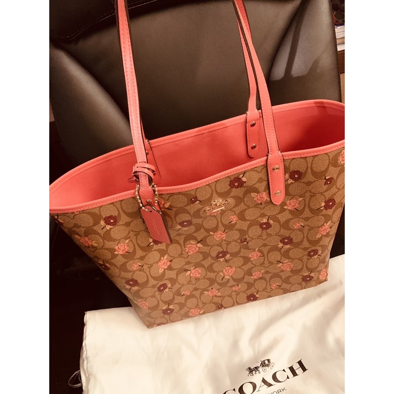 Coach Reversible City Tote in Signature Canvas With Peony Print