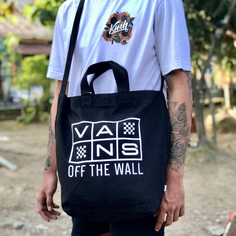 Vans off the shop wall tote bag