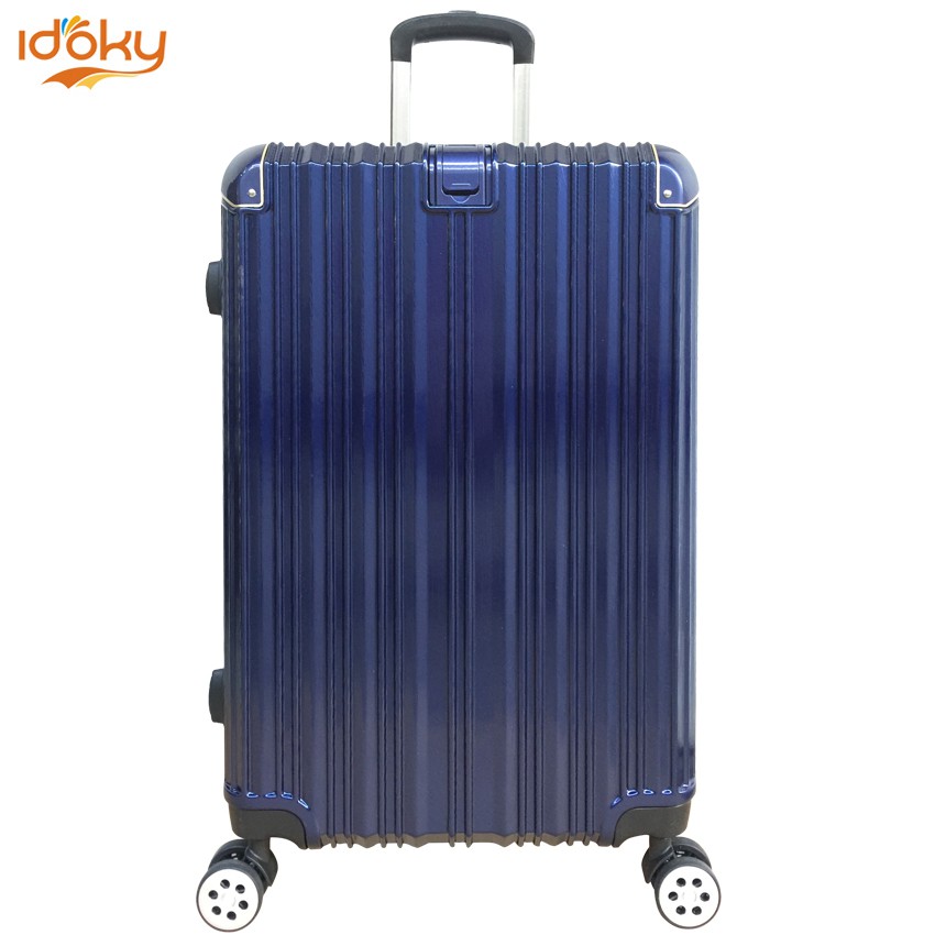 Japan Society - “pakkingu” = packing “suutsu keesu” = suitcase