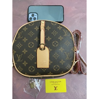 RaineJayzelle - Lv Round Sling Bag 2348 pesos only Good