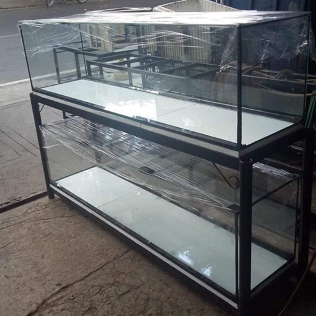 100 gallon outlet aquarium