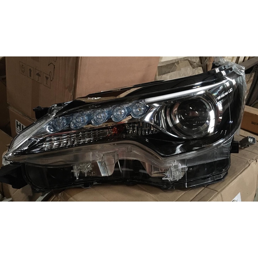 HEADLIGHT FORTUNER V Bi BEAM LED TOYOTA GENUINE 1 PAIR L/R 2016-2020 ...