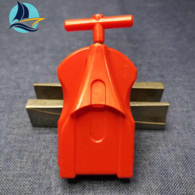 ( Pre-Loved ) Metal Fight Beyblade String Launchers（sell like hot cakes ...