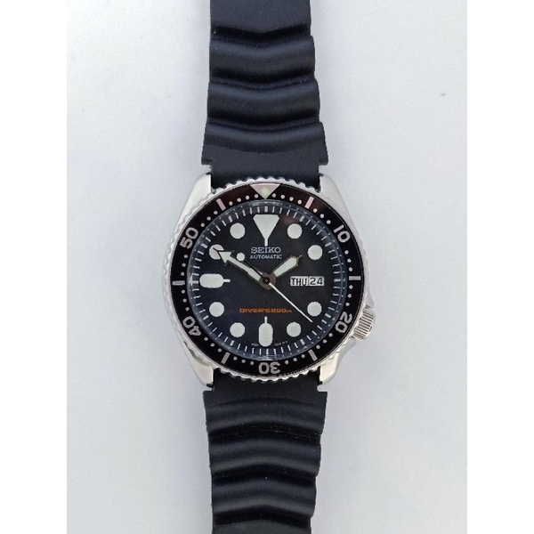 Original Pre owned Seiko Classic Black Dialed Automatic Diver s