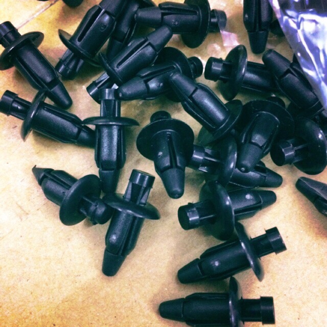 10 Pegs Combo - Small Black Plastic Push Button | Shopee Philippines