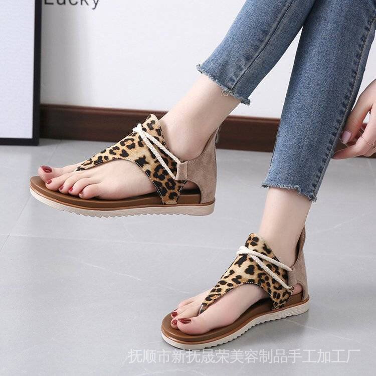 Stock large size 3543 color blocking thick soled clip on sandals large