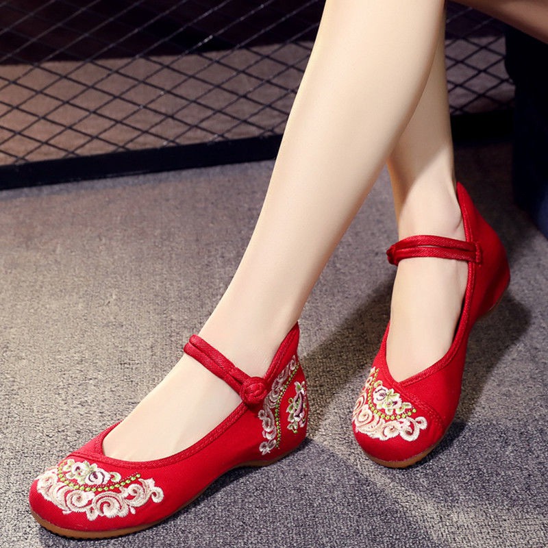 kasut wanita Kasut kain Beijing tulen lama wanita wedges bersulam ibu