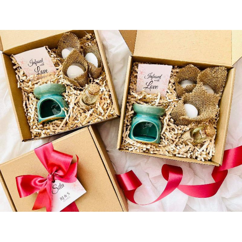 Gift Set Oil Burner with Scent and Candle/Souvenir/Principal Sponsor
