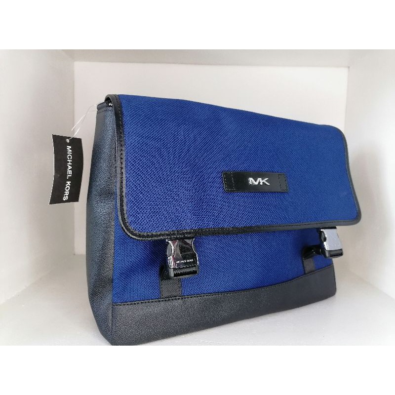 Michael kors 2024 kent messenger bag