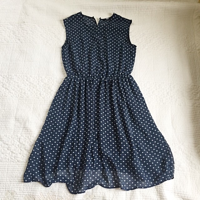 Uniqlo polka dot outlet dress