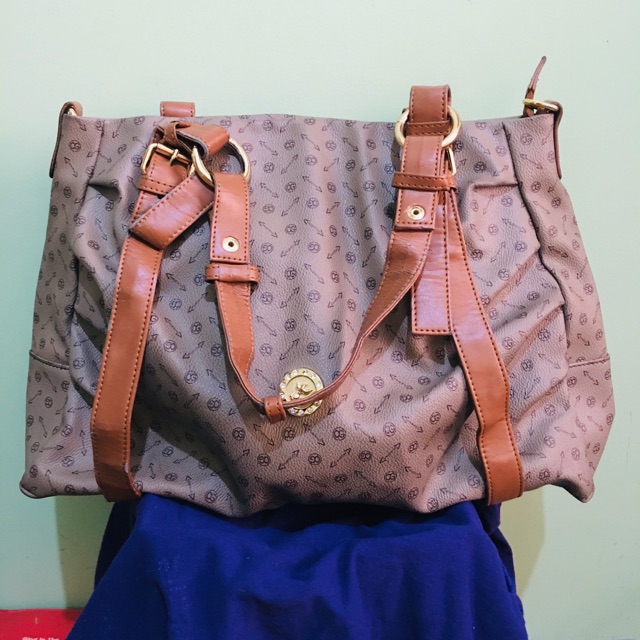 Large Handbag Goldfish brand Shopee Philippines