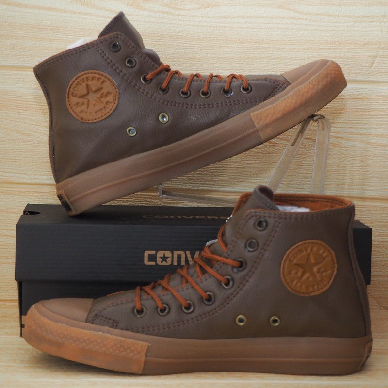 Sepatu high top sneakers clearance