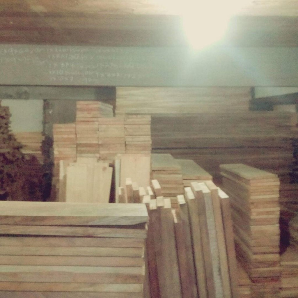 TANGUILE WOOD KILN DRY STEPS PLANK 12 inches lapad PWEDE RIN FOR YOUR