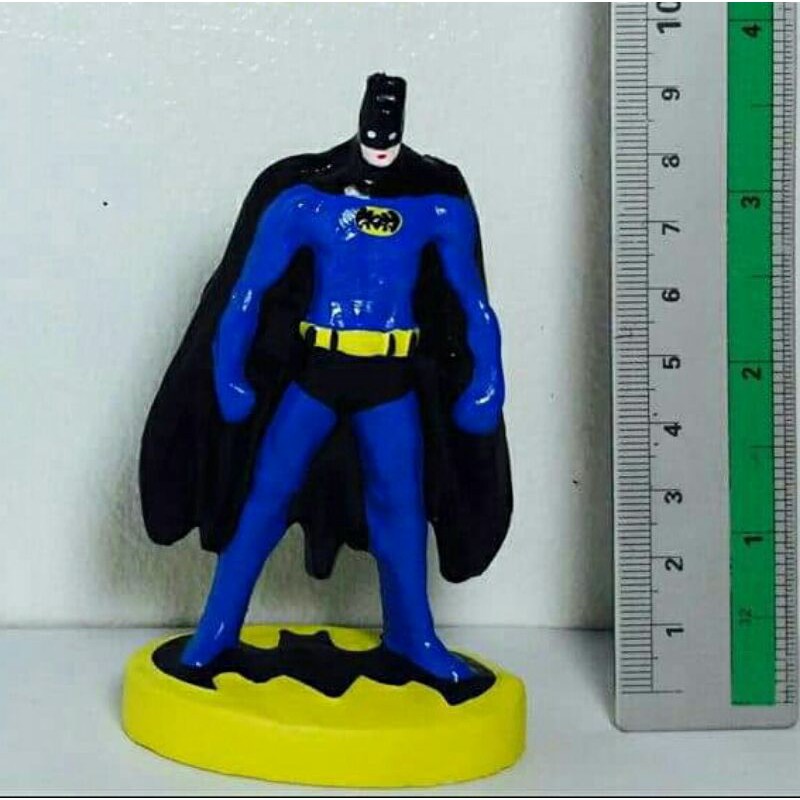 Batman medium Souvenir (Figurine) Shopee Philippines