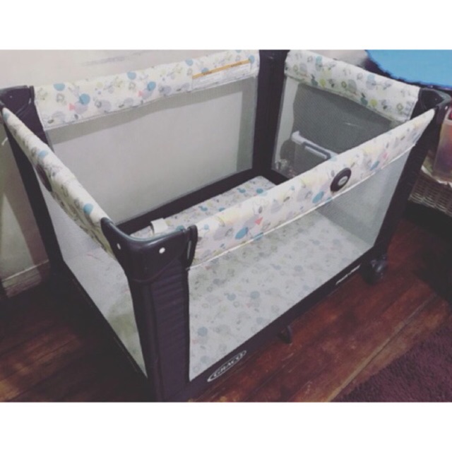 Graco pack sale n play crib