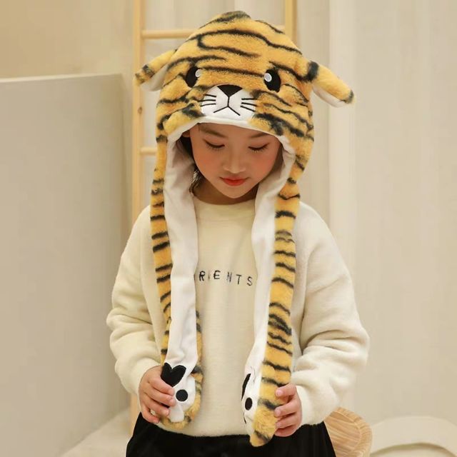 moving animal hats