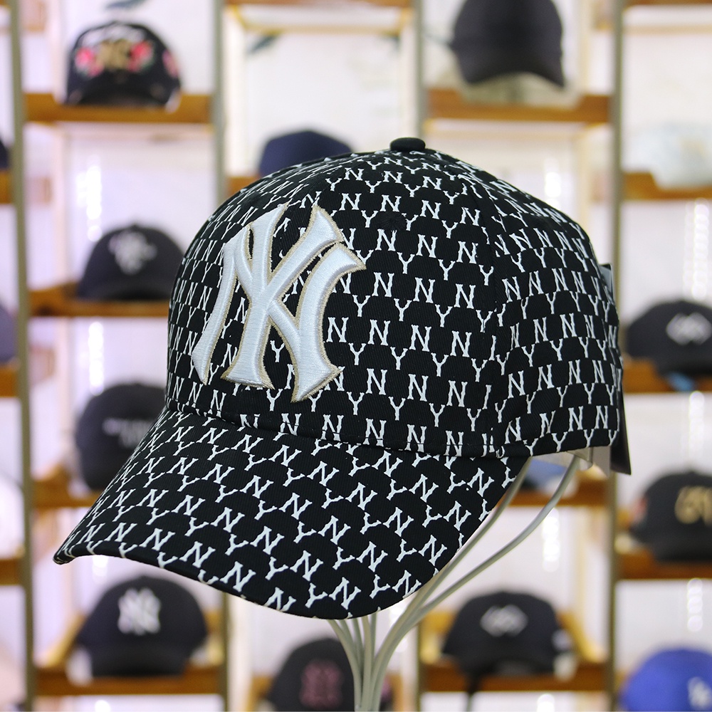 MLB NEW YORK YANKEES Monogram Baseball Cap (Black)