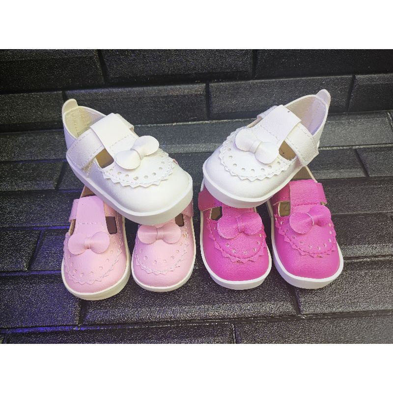 Size 6 sales infant shoes age