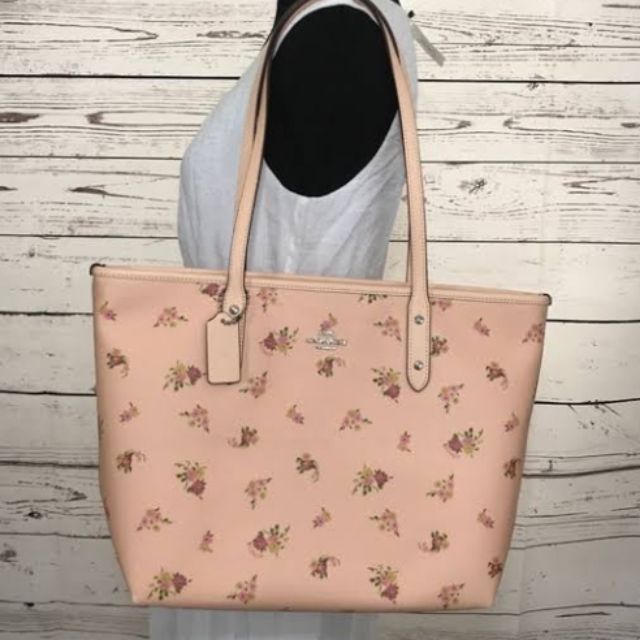 Coach cheap peach bag