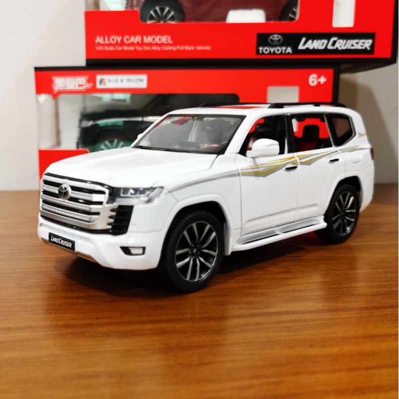 1/24 Toyota Land Cruiser LC300 Diecast Scale Model Toy Car | Shopee ...