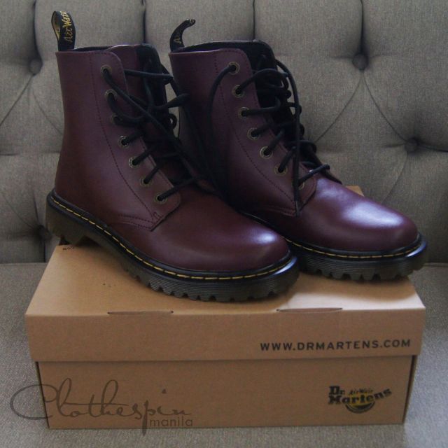 Dr martens hot sale luana cherry