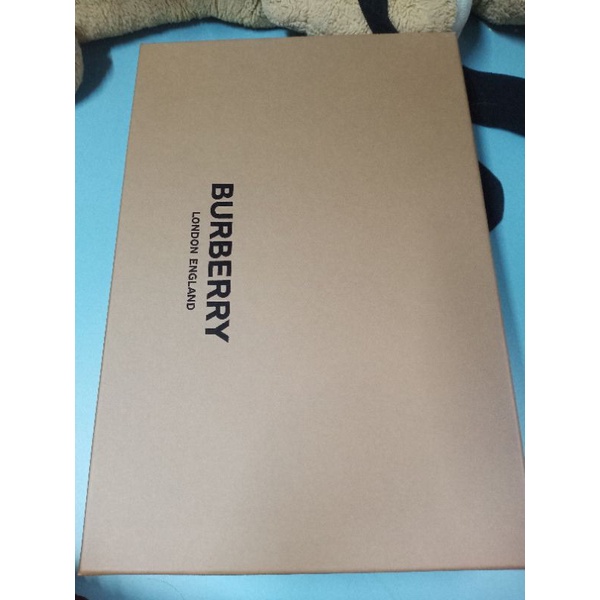 Burberry best sale bag box