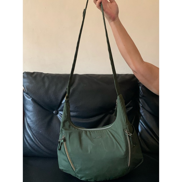 Pacsafe 2024 sling bag