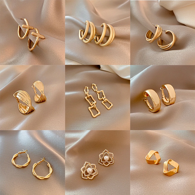 Simple ear tops designs deals in gold