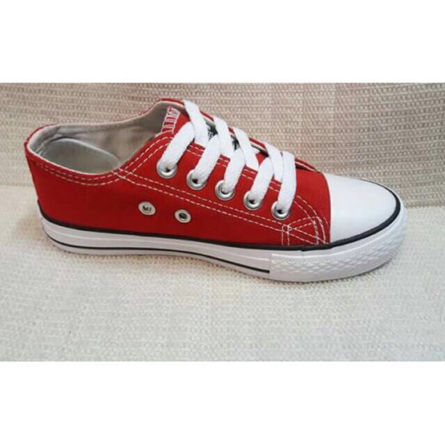 Red converse youth size on sale 3