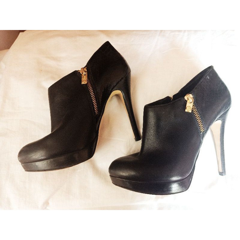 Michael kors shop york bootie sale