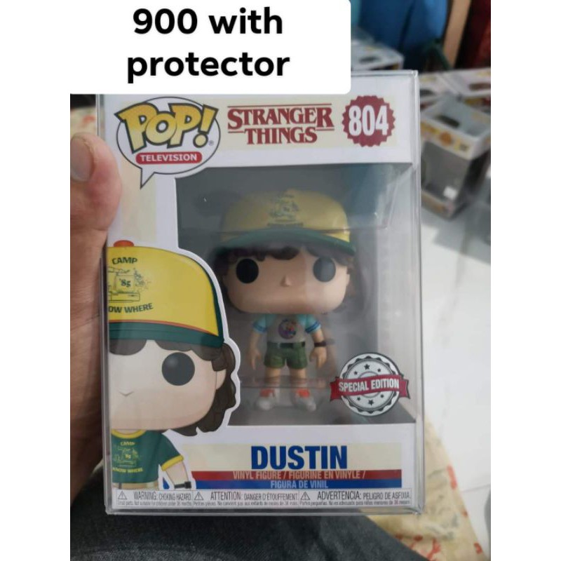 Figurine POP Dustin at camp Stranger Things