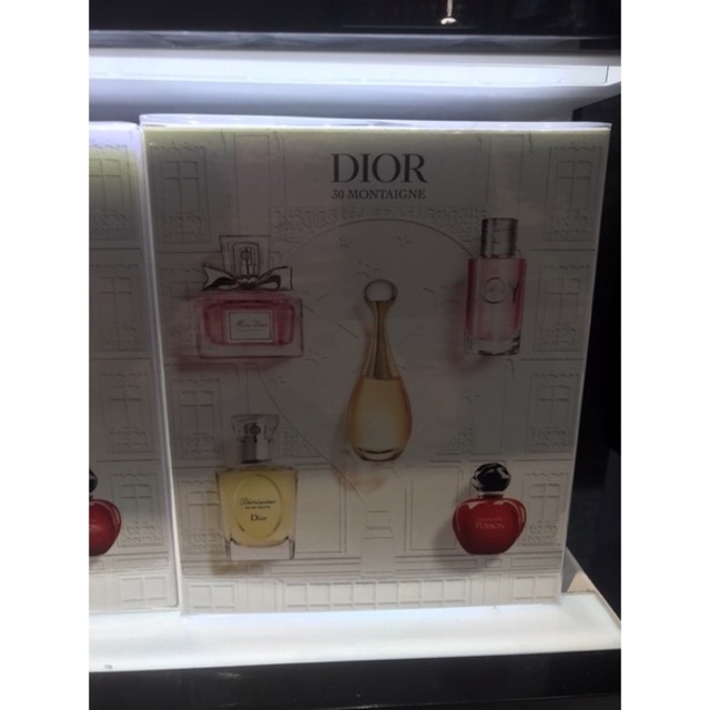 30 montaigne coffret outlet dior