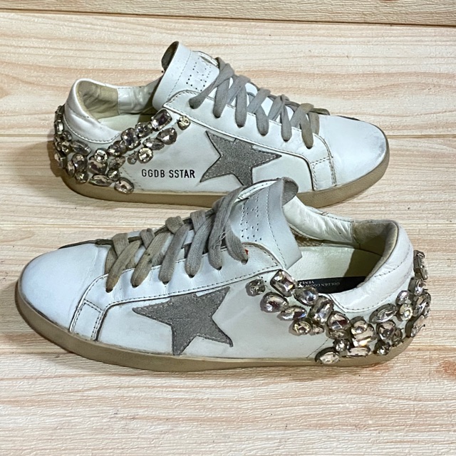 Golden goose outlet sneakers price