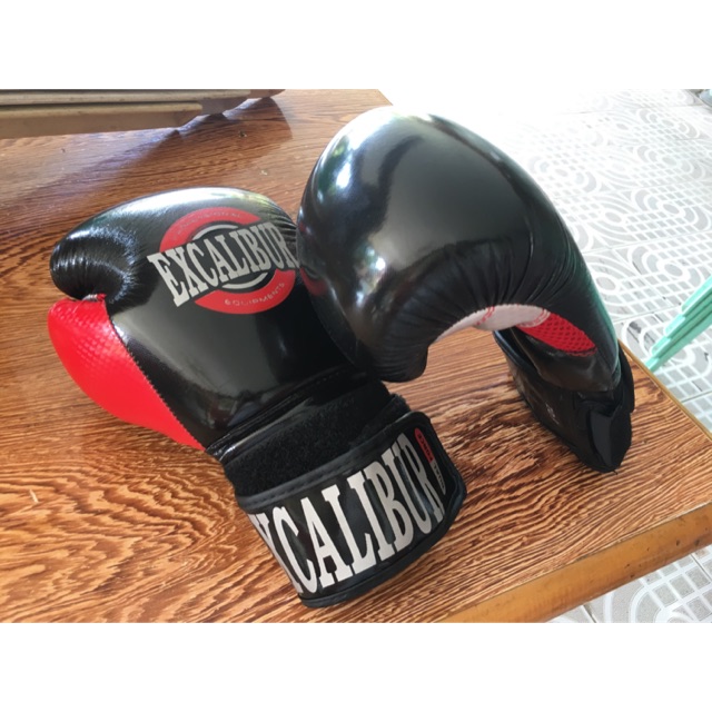 Excalibur store boxing gloves