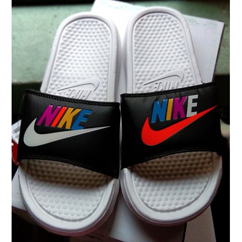 nike benassi slippers