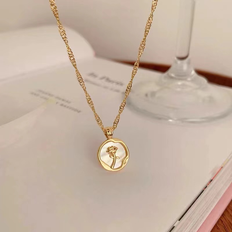 French Retro Rose Necklace Female Summer Light Luxury Niche High-End ...