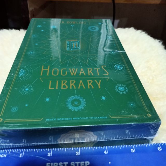 Hogwarts library box online set