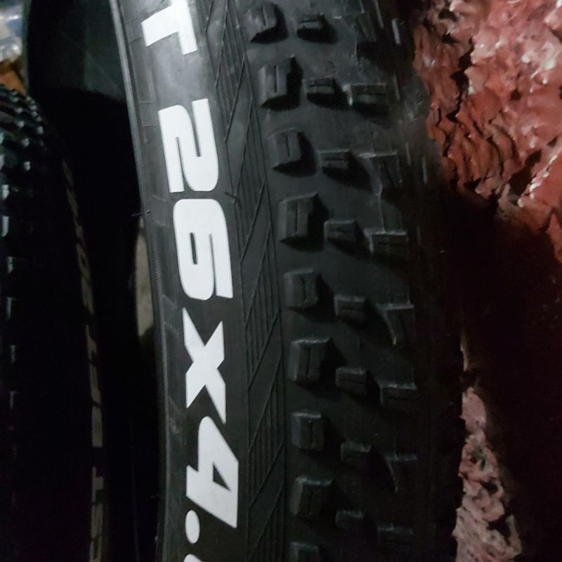 Maqisi best sale tyre price