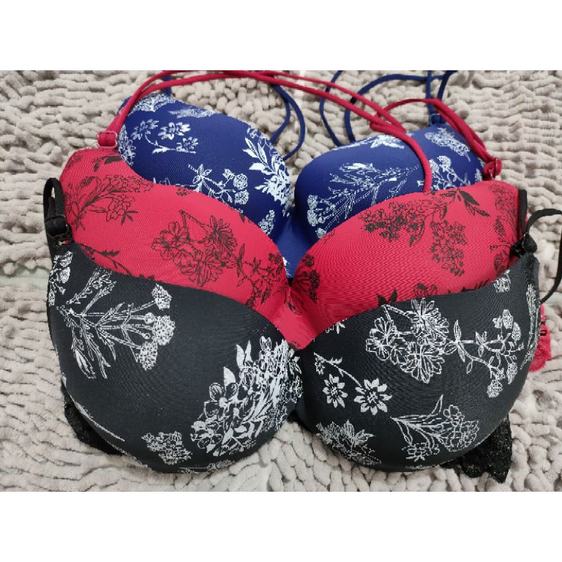 Super Padded Triumph_bra Super With Wire Onhand Sizes 34,36,38,40 Cap A ...