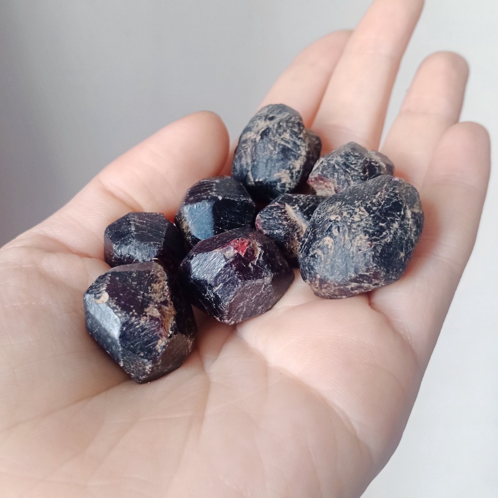 Garnet Raw Stone (Raw Stone) | Shopee Philippines
