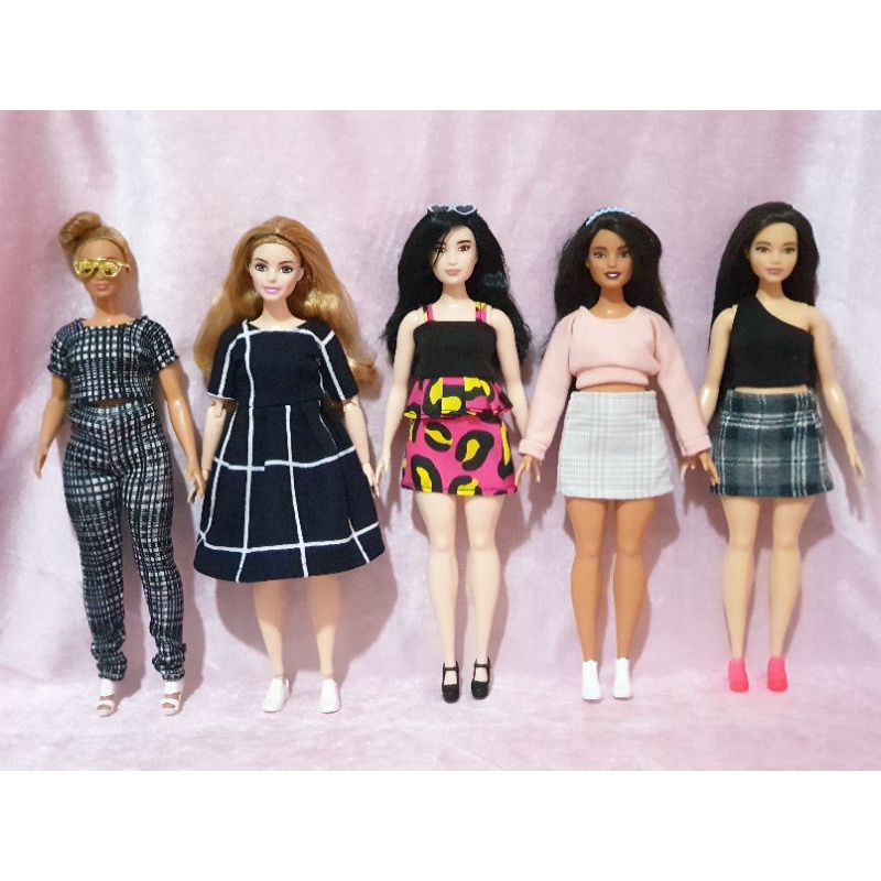 Curvy deals barbie outfits