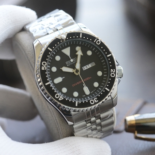 Seiko 5 SKX007 Men Watch Double Calendar Watch Second Running