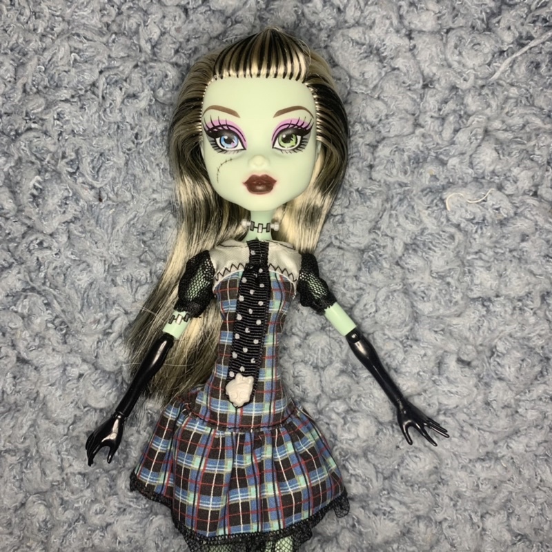 Monster High Basic w2 Frankie Stein (authentic MH doll) | Shopee ...